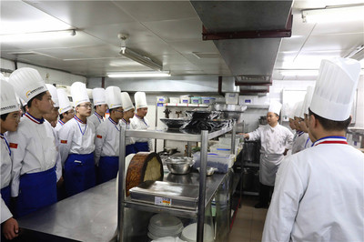 陜西新東方烹飪 一步一個腳印走出去，一點一滴學回來