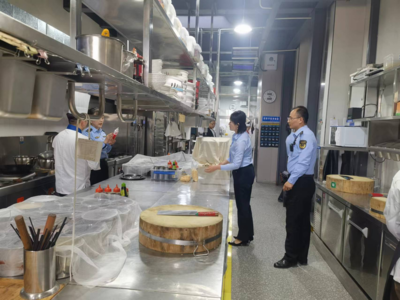 合水縣市場監督管理局 守護舌尖安全 助力學子逐夢